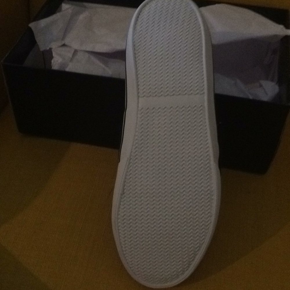 Seahawks Velcro slip on - Picture 4 of 4